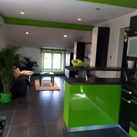 Apartma Marisol *
